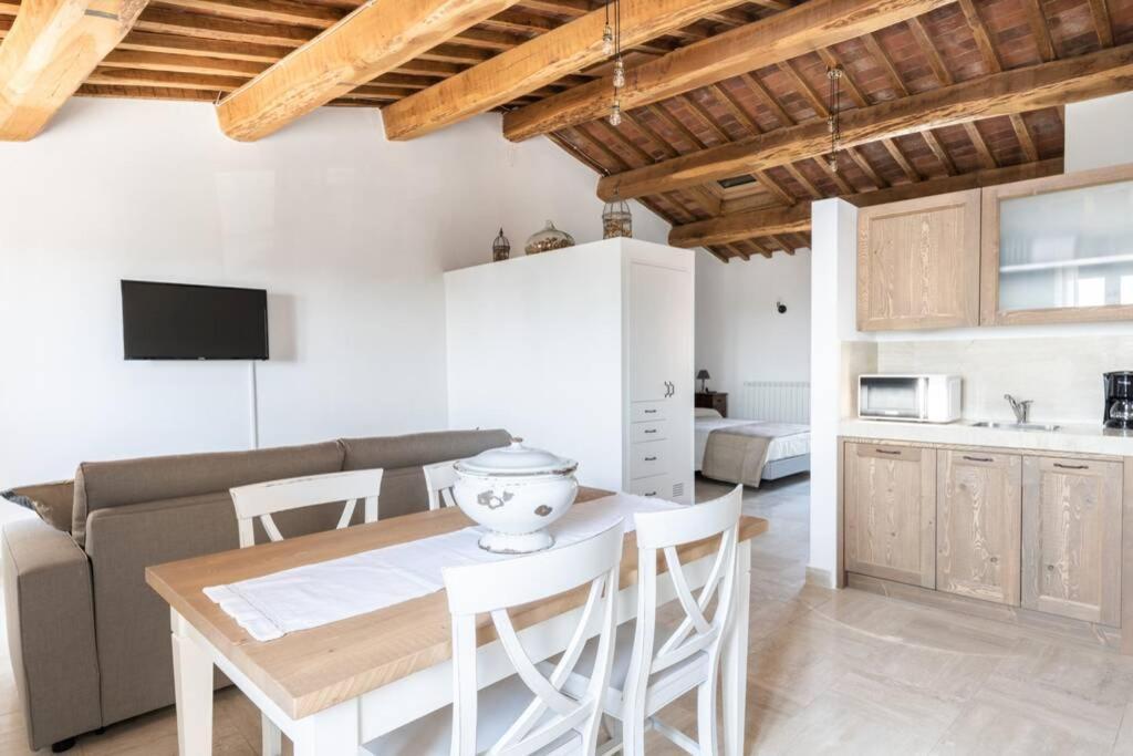 La Piazza - Appartamento Con Vista Sinalunga Eksteriør billede