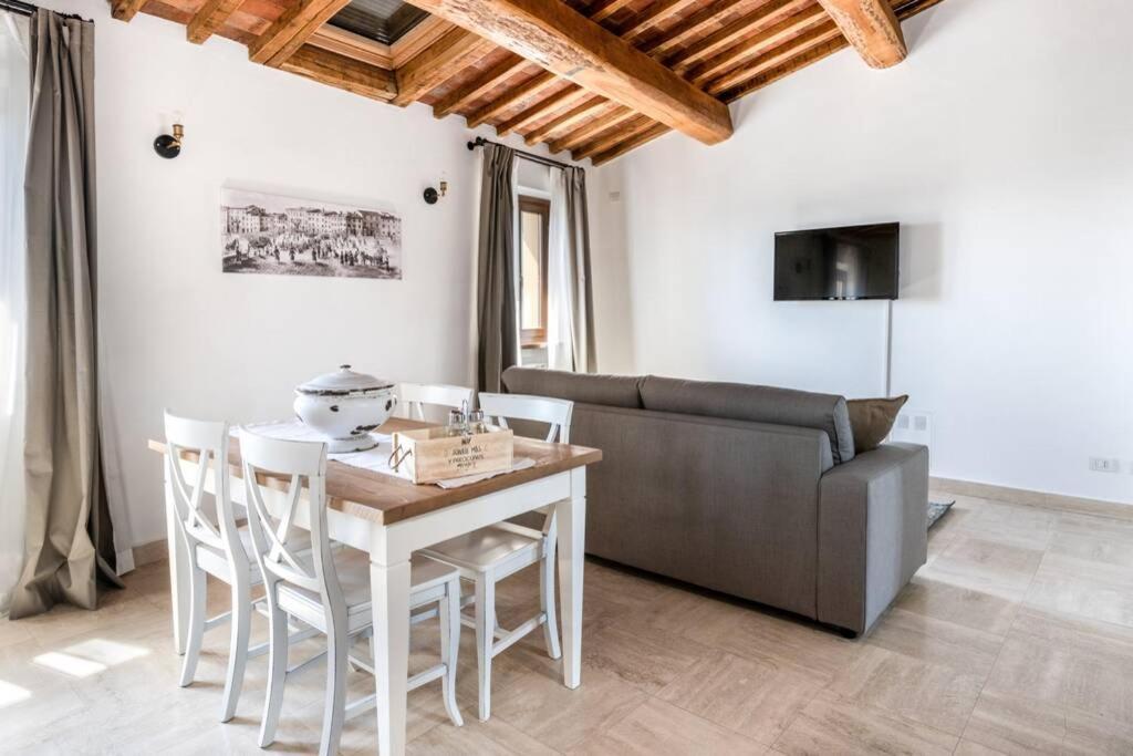 La Piazza - Appartamento Con Vista Sinalunga Eksteriør billede